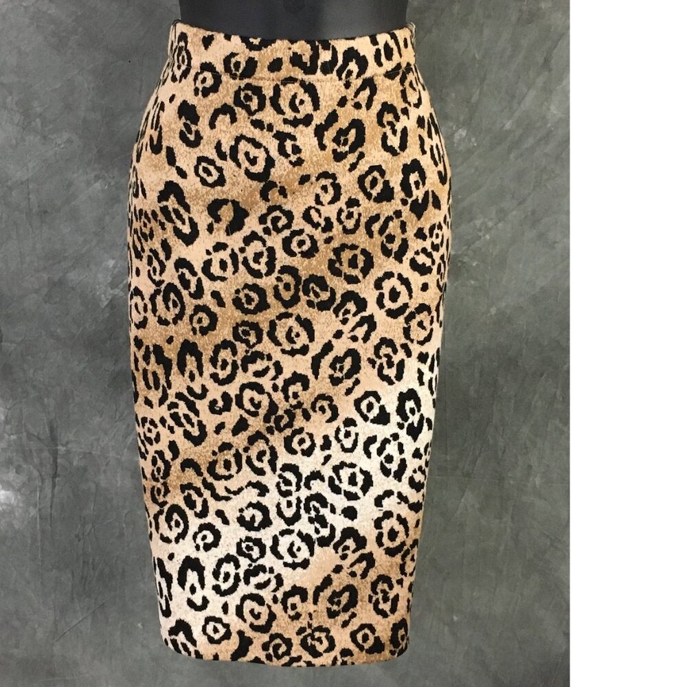 BEAUTIFUL St John collection knit black beige multi jacket skirt suit size 4 - Picture 8 of 9